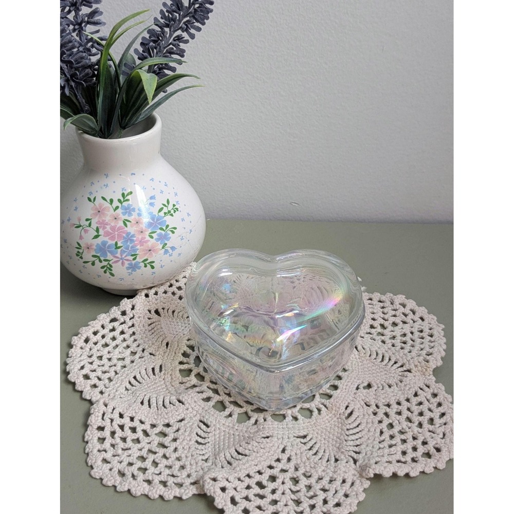 Vintage Iridescent Glass Heart Trinket Box Rainbow Jewelry Ring Holder